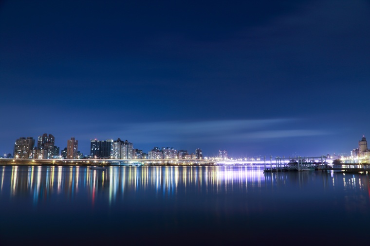 城市 建筑 天空 都市 生活 水边城市 高楼 大厦 背景图 背景 高清背景 