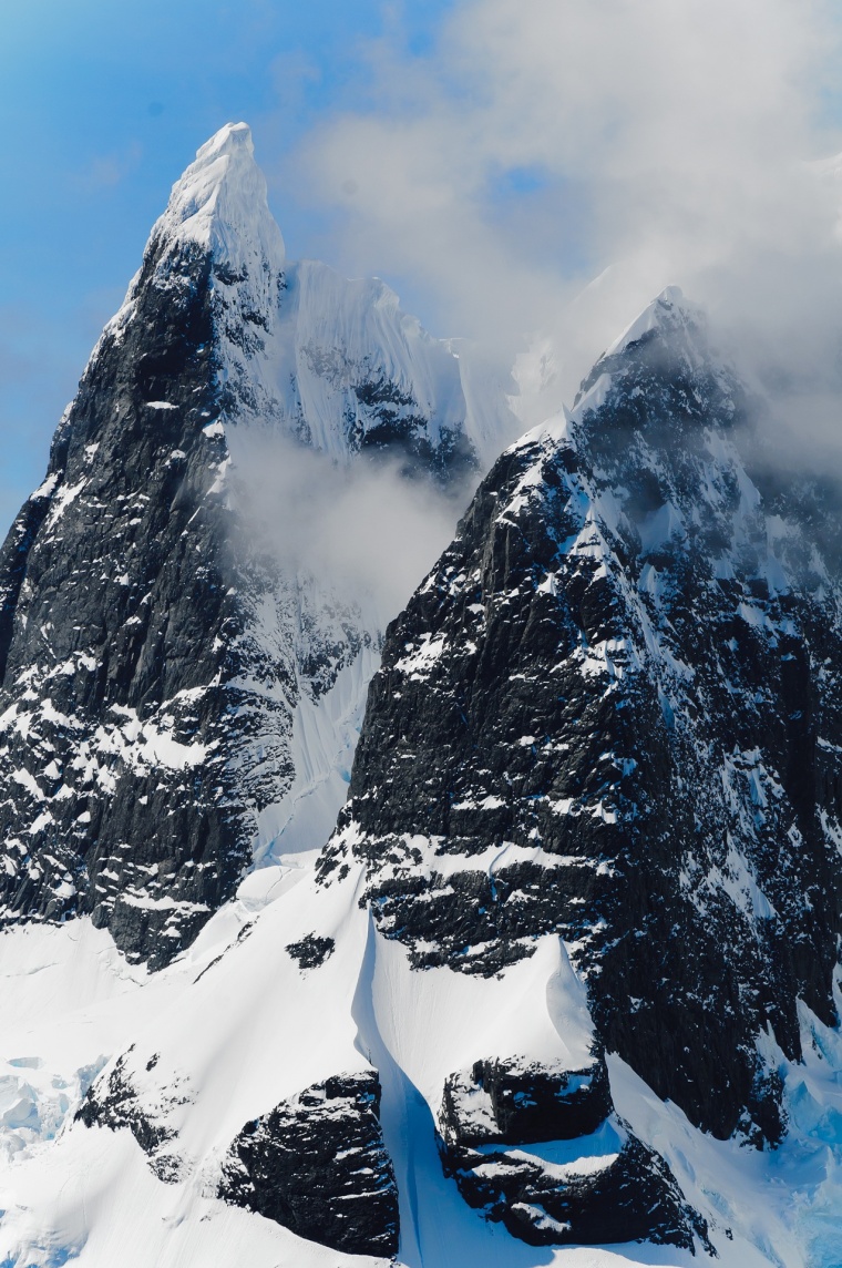 雪山 冬天 冬季 雪 雪地 山 山脉 天空 自然 季节 背景图 背景 高清背景 