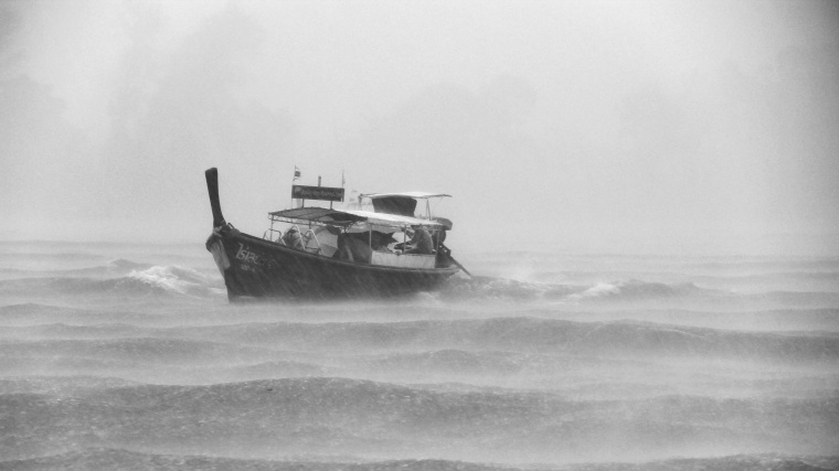 大海 海 海水 水 海面 船 风雨 风景 自然 背景 背景图 高清背景 