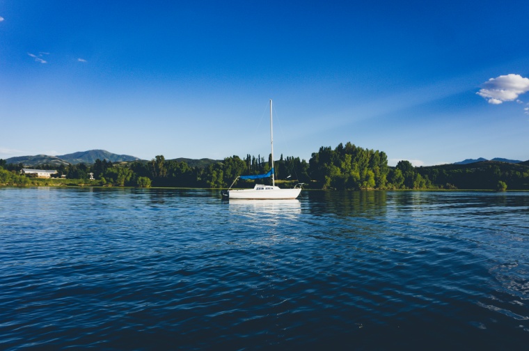湖 湖水 水面 水面 山水 小船 风景 自然 背景 背景图 高清背景 