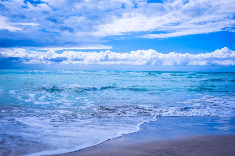 海滩 海边 沙滩 天空 自然 海 大海 蓝天 白云 风景 背景图 高清背景 背景 