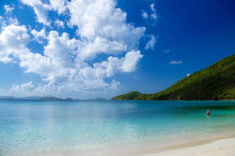 海滩 海边 沙滩 天空 自然 海 大海 蓝天 白云 风景 背景图 高清背景 背景 