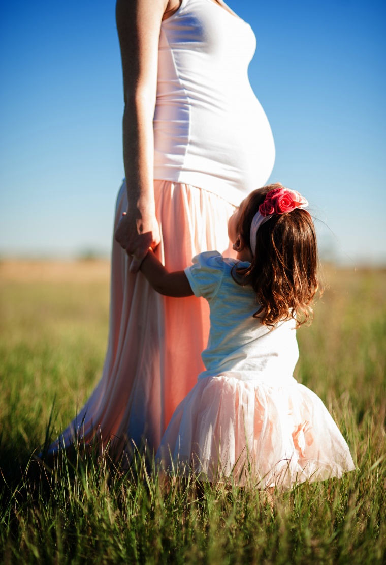 宝贝 小孩 儿童 怀孕 孕妇 亲情 场景 风景 自然 背景 背景图 高清背景 