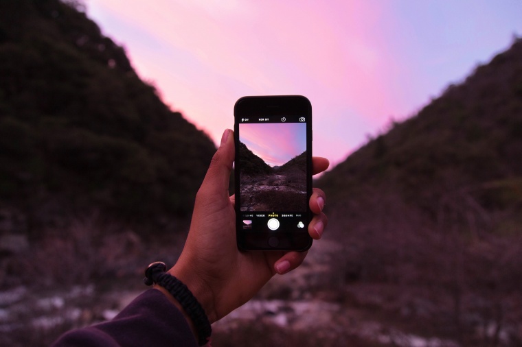 手机 iphone 智能机 苹果 苹果手机 科技 拍照 背景 背景图 高清背景 