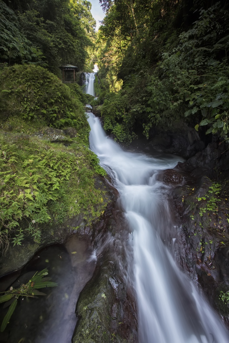 瀑布 山涧 小溪 水流 树林 自然 风景 背景图 高清背景 背景 