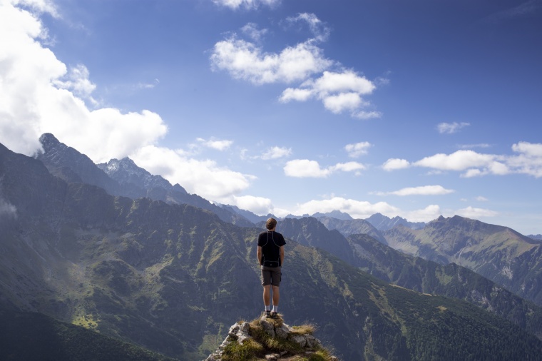 山峰 山 山脉 山顶 人 群山 自然 风景 背景图 高清背景 背景 