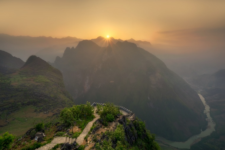 山峰 山 山脉 山顶 日出 天空 自然 风景 