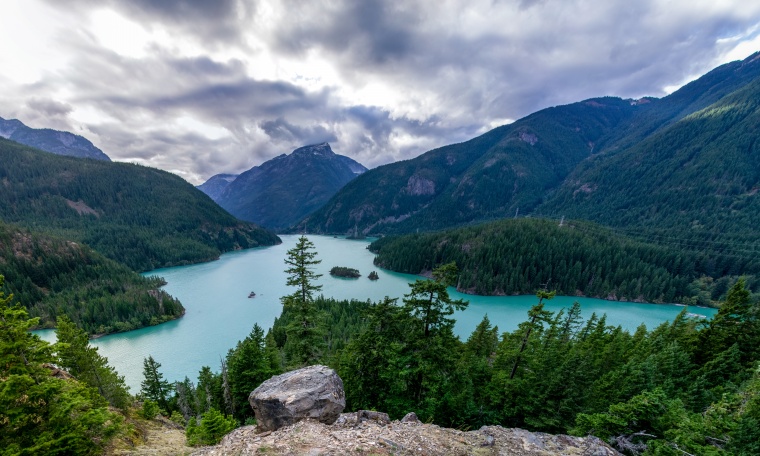 山峰 山 山脉 湖泊 湖 天空 自然 风景 