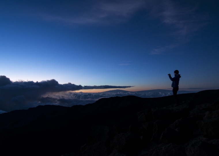 山峰 山 山脉 山顶 人 群山 自然 风景 