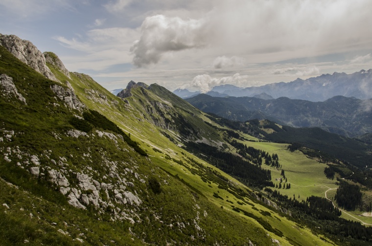 山峰 山 山脉 山坡 天空 自然 风景 