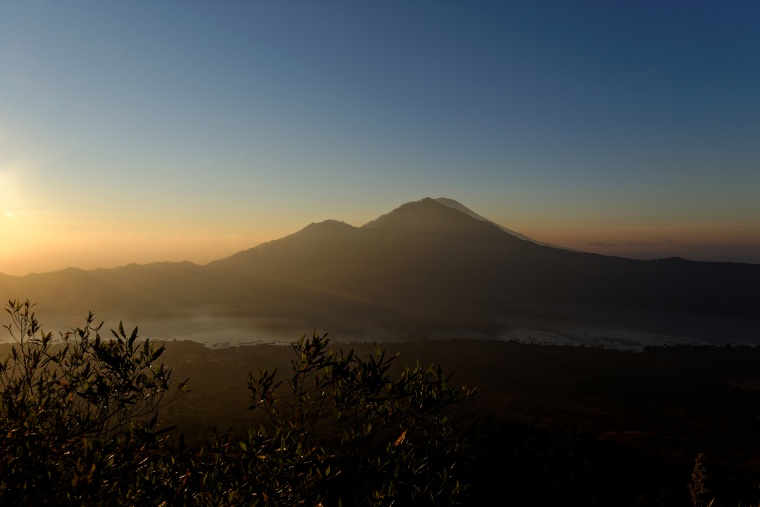 山峰 山 山脉 天空 黄昏 自然 风景 