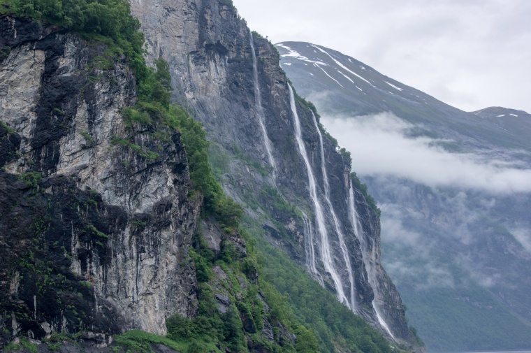 山峰 山 山脉 天空 岩石 瀑布 自然 风景 