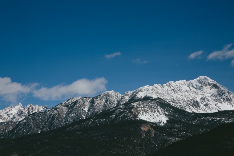 山峰 山 山脉 雪山 天空 自然 风景 