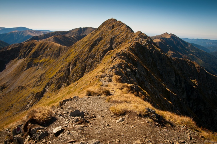 山峰 山 山脉 山坡 山川 天空 自然 风景 