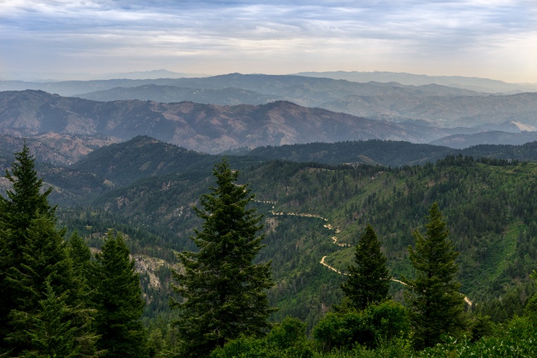 山峰 山 山脉 山路 山川 天空 自然 风景 