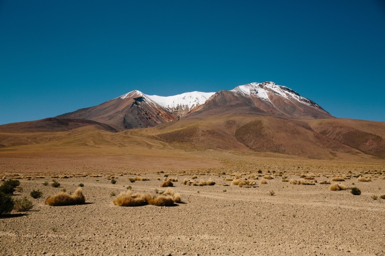 山峰 山 山脉 山丘 融雪 沙漠 天空 自然 风景 