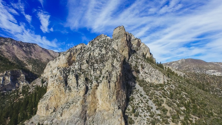 山峰 山 山脉 岩石 天空 自然 风景 