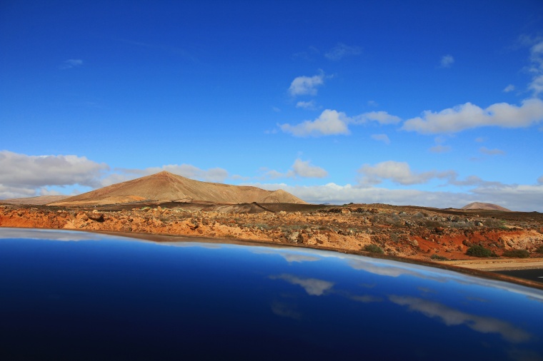 山峰 山 山脉 湖泊 湖 天空 自然 风景 