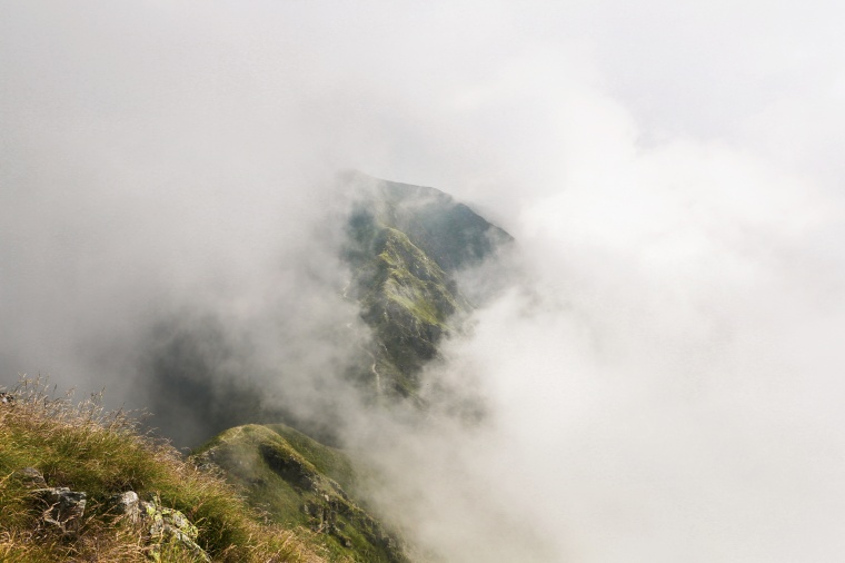 山峰 山 山脉 山川 云雾 天空 自然 风景 