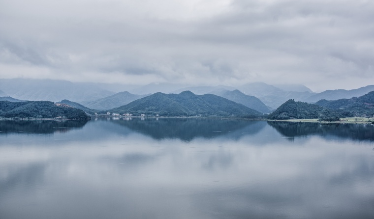 山峰 山 山脉 湖泊 湖 天空 自然 风景 