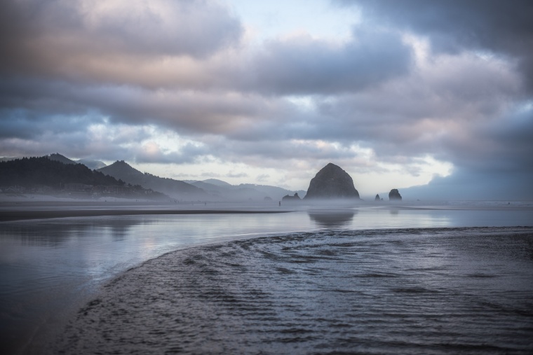 山峰 山 山脉 湖泊 湖 天空 自然 风景 