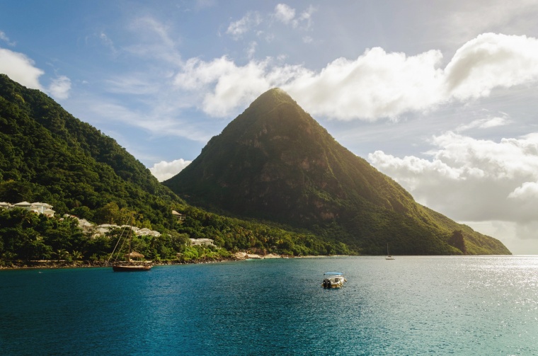 山峰 山 山脉 湖泊 湖 天空 自然 风景 