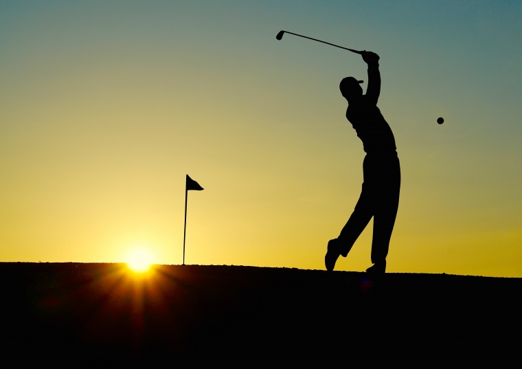 高尔夫 高尔夫球 运动 锻炼 体育 户外 黄昏 背影 