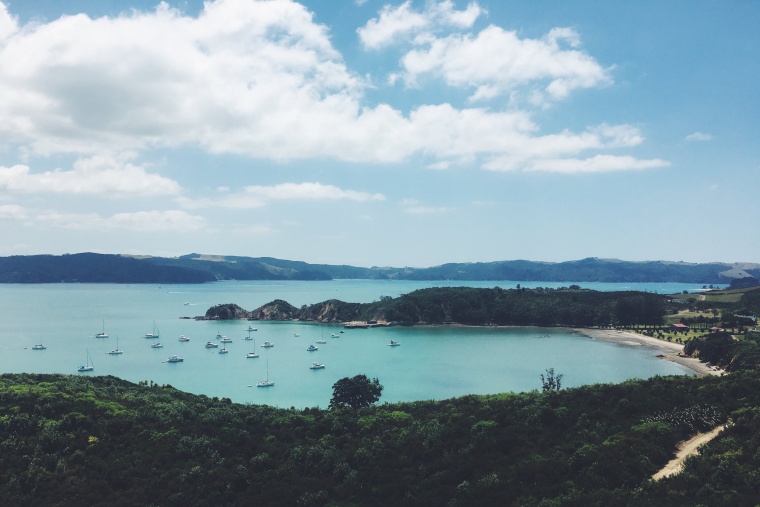 山峰 山 山脉 湖泊 湖 山水 天空 自然 风景 