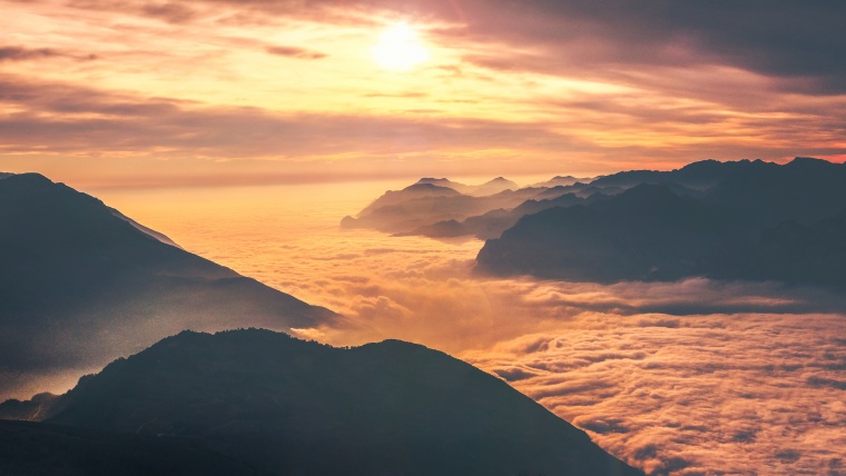 山峰 山脉 山 高山 云海 云雾 黄昏 风景 