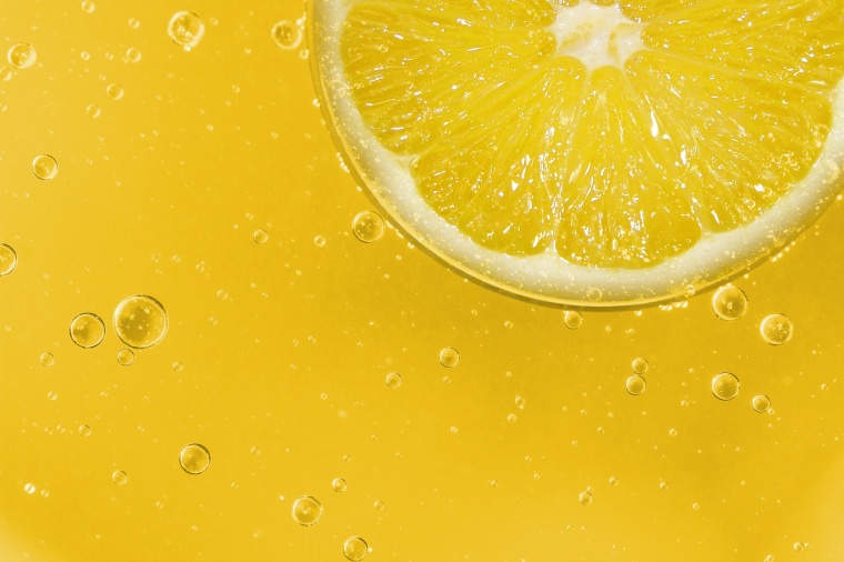 柠檬 黄柠檬 水果 夏季水果 柠檬片 水果背景 黄色背景 黄色 背景 背景图 
