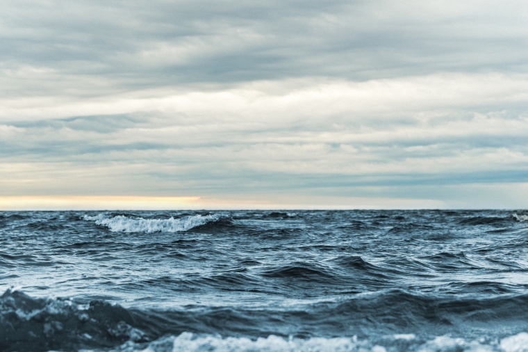 海面 海 海水 水面 天空 云彩 云 大海 