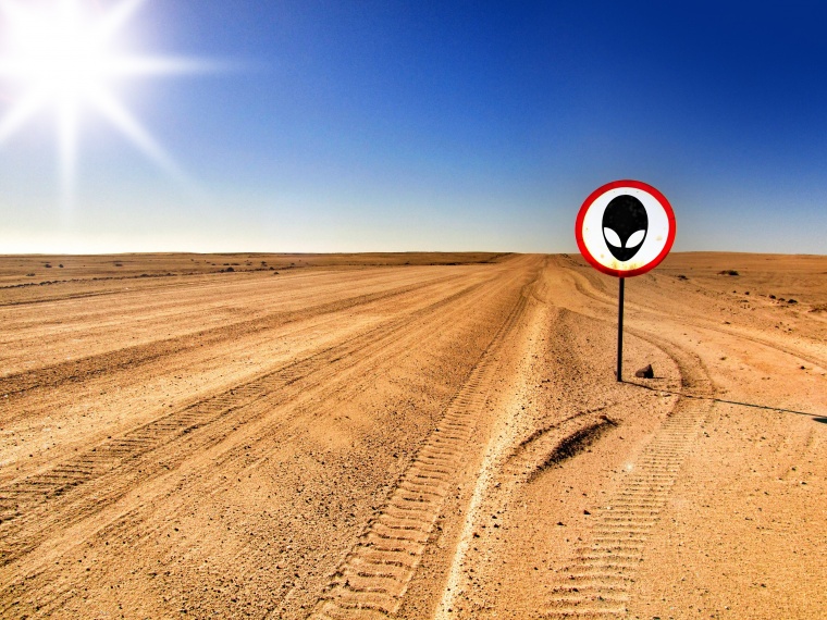 沙漠道路 沙漠 道路 沙路 路 道路 无人区 地平线 